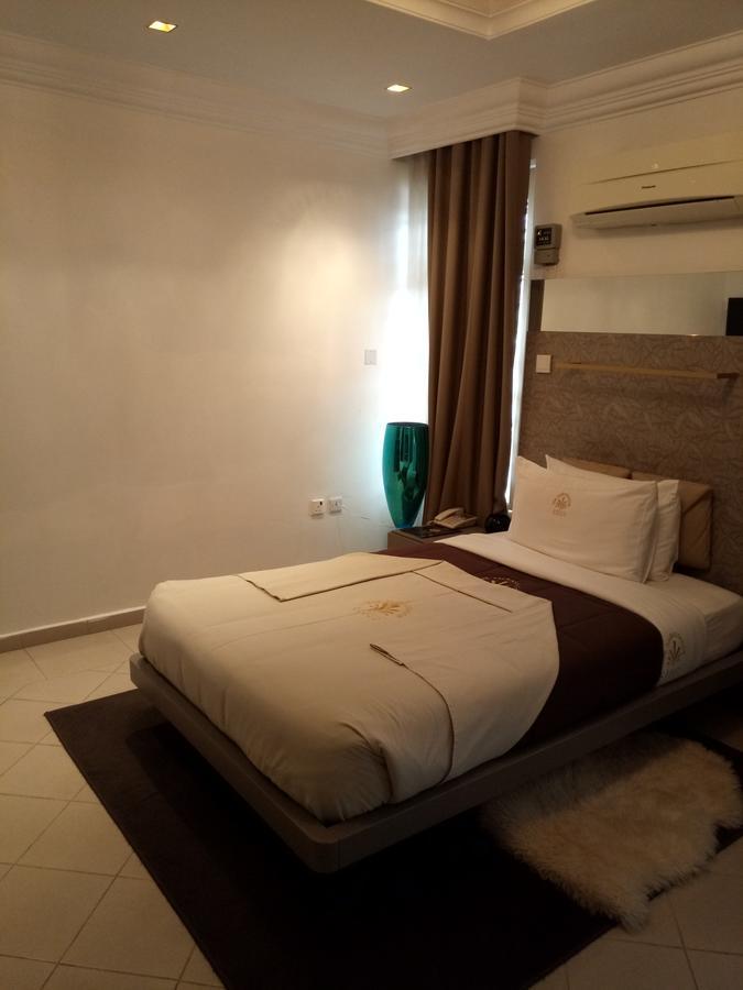 ดิ แอมบาสซาเดอร์ Hotel อาบูจา ภายนอก รูปภาพ
