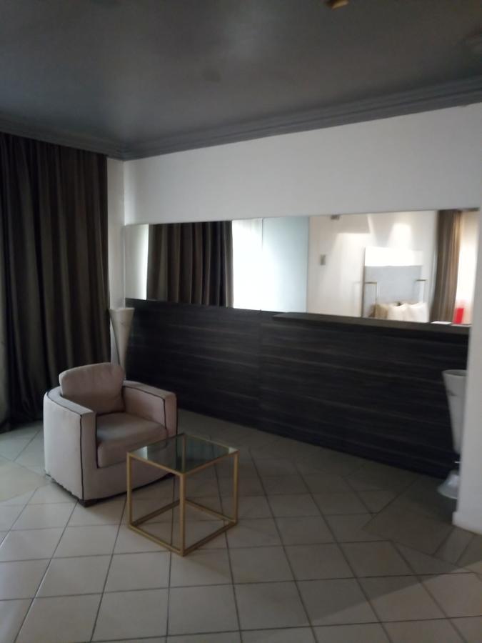 ดิ แอมบาสซาเดอร์ Hotel อาบูจา ภายนอก รูปภาพ